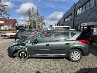 Peugeot 207 SW 1.4 16V VTI picture 2