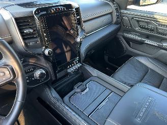 Dodge Ram 1500 Limited 5.7 V8 CC 4X4 picture 9