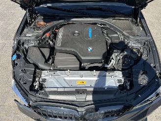 BMW 3-serie 330e High Executive picture 8