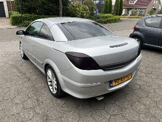 Opel Astra TWIN TOP 1.8 Cosmo picture 3