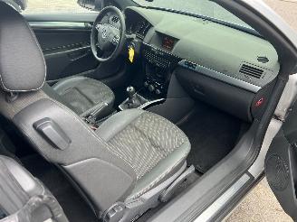 Opel Astra TWIN TOP 1.8 Cosmo picture 25