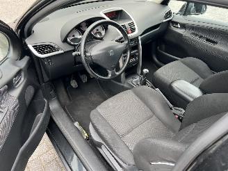 Peugeot 207 1.6 VTi XS Pack picture 7