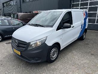 Unfall Kfz Van Mercedes Vito 109 CDI Lang 2015 2015/10