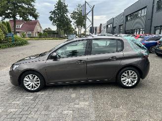 Peugeot 308 1.2E THP BLEU LEASE picture 2