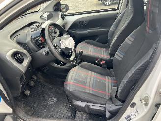 Peugeot 108 1.0 e-VTi Active picture 15