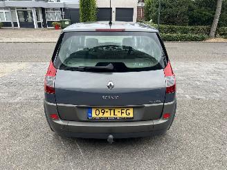 Renault Scenic 1.6-16V Privilège Comfort picture 4