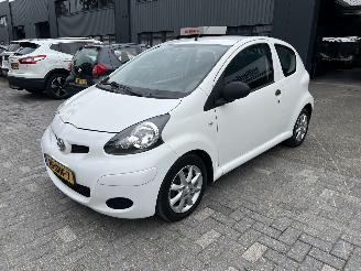 Schadeauto Toyota Aygo 1.0  NOW 3-drs 2011/9