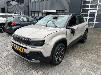 damaged passenger cars Jeep Avenger 1.2 E-HYBRID SUMMIT 2024/1