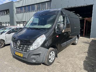 damaged commercial vehicles Renault Master T35 2.3 dCi L2H2 2017 2017/1