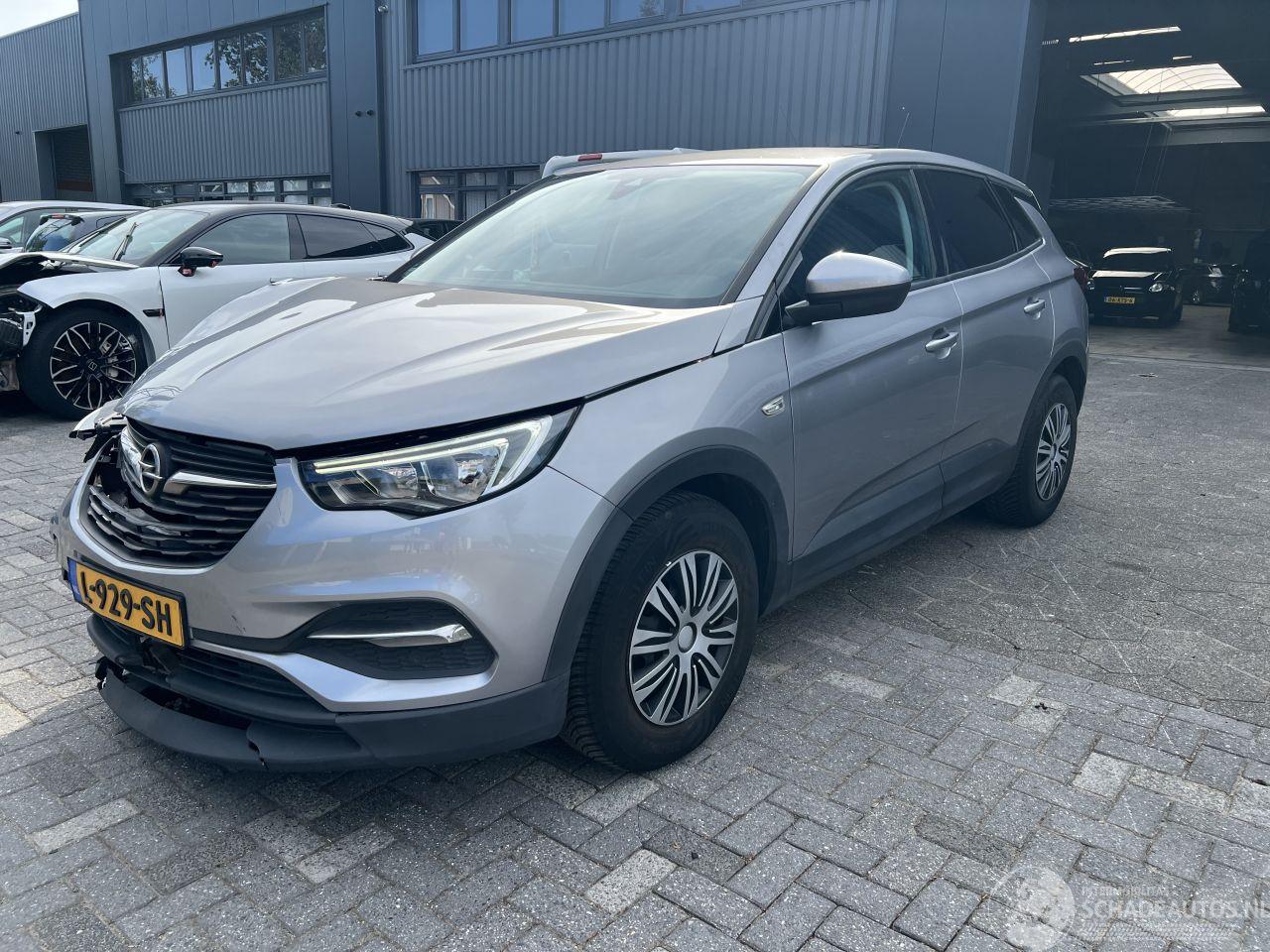 Opel Grandland X 1.2 Turbo Edition