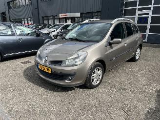 Auto incidentate Renault Clio Estate 1.2 TCE Dynamique 2008/3