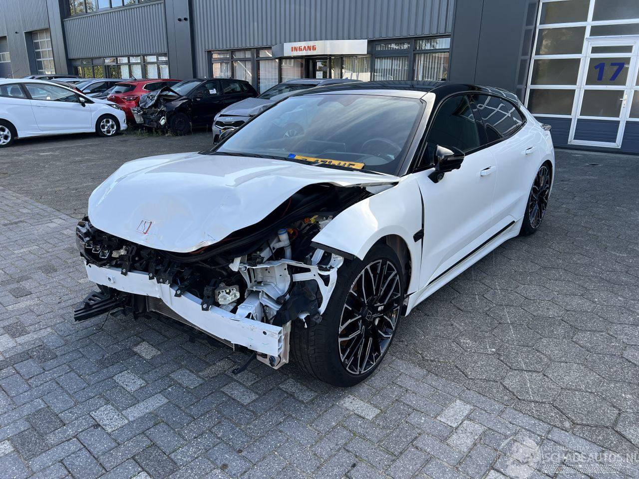 Zeekr  001 AWD PRIVILEGE 100KW
