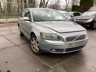 Damaged car Volvo V-50 V50 (MW), Combi, 2003 / 2012 1.8 16V 2006/3