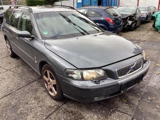 Damaged car Volvo V-70 V70 (SW), Combi, 1999 / 2008 2.4 20V 170 2003/5