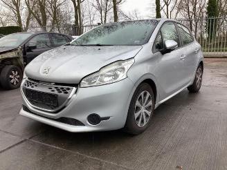 krockskadad bil auto Peugeot 208 208 I (CA/CC/CK/CL), Hatchback, 2012 / 2019 1.4 HDi 2012/7