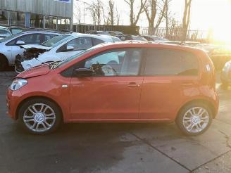 Volkswagen Up! Up! (121), Hatchback, 2011 1.0 12V 60 picture 2