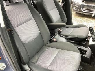Mazda 5 5 (CR19), MPV, 2004 / 2010 1.8i 16V picture 28