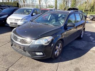 Purkuautot passenger cars Kia Cee d Cee'd Sporty Wagon (EDF), Combi, 2007 / 2012 1.4 16V 2011/7