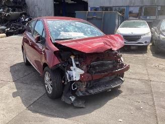 uszkodzony samochody osobowe Toyota Yaris Yaris III (P13), Hatchback, 2010 / 2020 1.5 16V Hybrid 2017/11