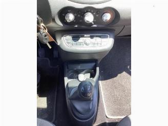 Renault Twingo Twingo II (CN), Hatchback 3-drs, 2007 / 2014 1.2 16V picture 16