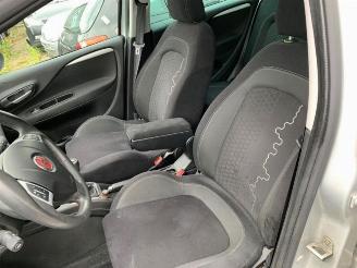Fiat Punto Punto III (199), Hatchback, 2012 0.9 TwinAir Turbo 100 picture 20