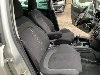 Fiat Punto Punto III (199), Hatchback, 2012 0.9 TwinAir Turbo 100 picture 28