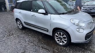 Fiat 500L 0.9 TwinAir Turbo 105 MPV  Benzine 875cc 77kW (105pk) FWD 2012-09 (199LYC) 199B6000 picture 3