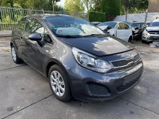 Sloopauto Kia Rio Rio III (UB), Hatchback, 2011 / 2017 1.2 CVVT 16V 2012/6