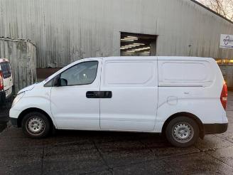 Hyundai H-300 H-300, Van, 2008 2.5 CRDi picture 7
