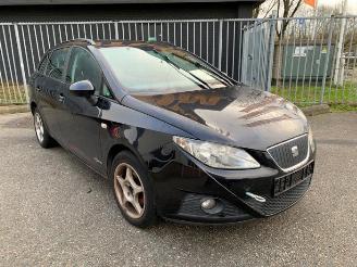 Coche siniestrado Seat Ibiza Ibiza ST (6J8), Combi, 2010 / 2016 1.2 TDI Ecomotive 2011/5