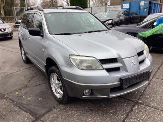 Dezmembrări autoturisme Mitsubishi Outlander Outlander (CU), SUV, 2001 / 2007 2.0 16V 4x2 2008/6