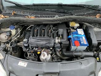 Peugeot 208 1.2 Vti 12V PureTech 82 Hatchback  Benzine 1.199cc 60kW (82pk) FWD 2012-03/2019-12 (CAHMZ; CCHMZ) EB2F; HMZ picture 9
