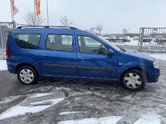Dacia Logan 1.6 16V Combi/o  Benzine 1.598cc 77kW (105pk) FWD 2007-02/2013-05 (KSD9J; KSD0M; KSD0N; KSDAM; KSDAN; KSR0M; KSR9J; KSRAM; KSRBJ) K4M690; K4MF6; K4M696; K4MH6; K4M697 picture 4