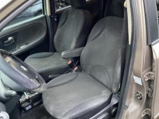 Nissan Note Note (E11), MPV, 2006 / 2013 1.4 16V picture 12