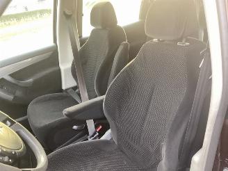 Citroën C4-picasso 2.0 16V Autom. MPV  Benzine 1.998cc 103kW (140pk) FWD 2007-09/2013-08 (UD; UE; UF) EW10A; RFJ picture 12