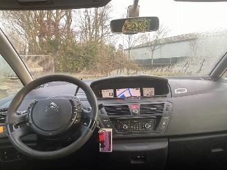 Citroën C4-picasso 2.0 16V Autom. MPV  Benzine 1.998cc 103kW (140pk) FWD 2007-09/2013-08 (UD; UE; UF) EW10A; RFJ picture 10