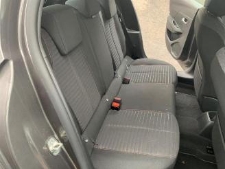 Peugeot 208 208 II (UB/UH/UP), Hatchback 5-drs, 2019 1.2 Vti 12V PureTech 100 picture 31