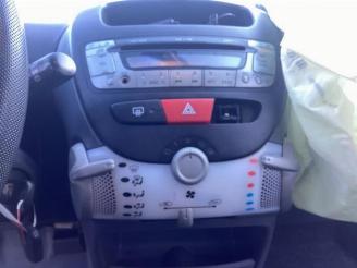 Toyota Aygo Aygo (B10), Hatchback, 2005 / 2014 1.0 12V VVT-i picture 14