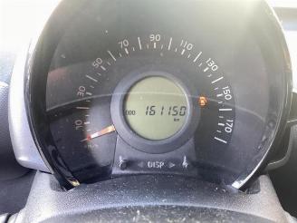 Peugeot 108 108, Hatchback, 2014 1.0 12V VVT-i picture 13