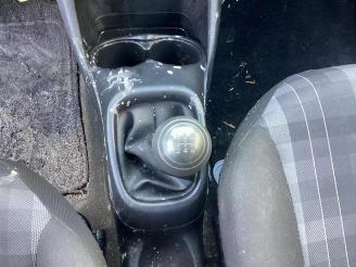 Peugeot 108 108, Hatchback, 2014 1.0 12V VVT-i picture 16