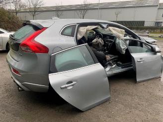 Volvo V-40 V40 (MV), Hatchback 5-drs, 2012 / 2019 1.5 T2 16V Geartronic picture 2