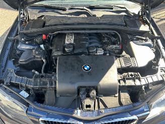 BMW 1-serie 116i 2.0 16V Hatchback 2Dr Benzine 1.995cc 90kW (122pk) RWD 2008-11/2011-12 (UK31; UK32) N43B20A picture 14