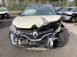 Salvage car Renault Captur Captur (2R), SUV, 2013 1.2 TCE 16V EDC 2015/1