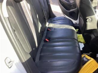 Peugeot 308 308 SW (L4/L9/LC/LJ/LR), Combi 5-drs, 2014 / 2021 1.6 BlueHDi 120 picture 25