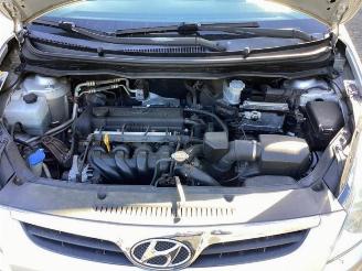 Hyundai I-20 i20, Hatchback, 2008 / 2015 1.4i 16V picture 11