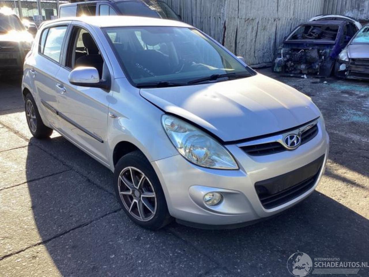 Hyundai I-20 i20, Hatchback, 2008 / 2015 1.4i 16V