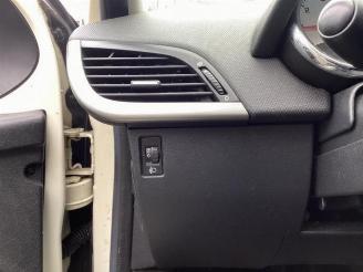 Peugeot 207 207 SW (WE/WU), Combi, 2007 / 2013 1.6 16V picture 20