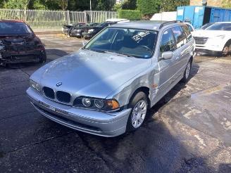 disassembly passenger cars BMW 5-serie 5 serie Touring (E39), Combi, 1996 / 2004 520i 24V 2001/4