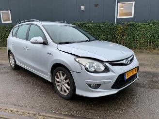Avarii autoturisme Hyundai I-30 i30 Crosswagon (WWH), Combi, 2007 / 2012 1.6 CVVT 16V 2011/2