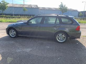 BMW 3-serie 320i 16V Combi/o  Benzine 1.995cc 110kW (150pk) RWD 2005-09/2012-06 (VR71; VR72) N46B20B picture 6